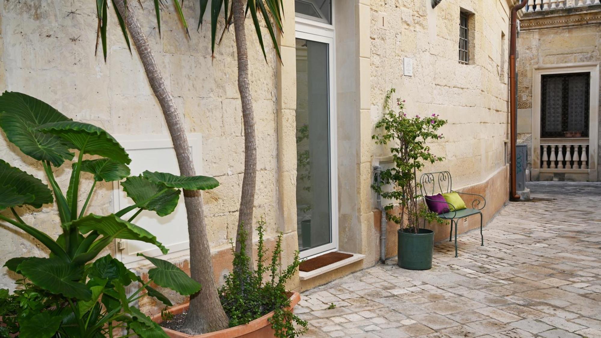 Le Chicche Suite Λέτσε Εξωτερικό φωτογραφία